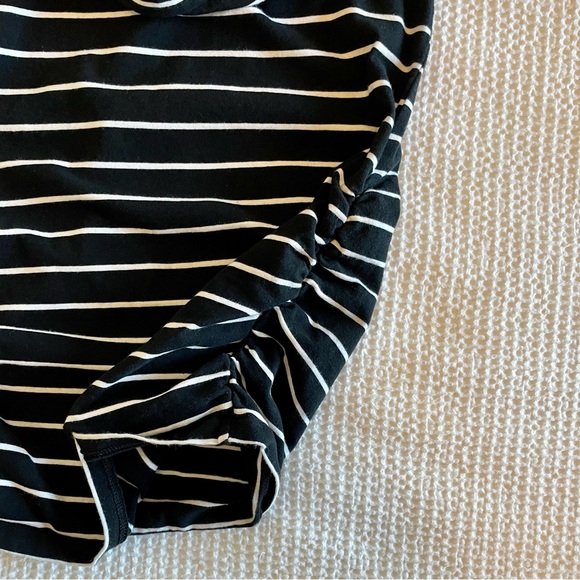 To Little Arrows off the shoulder maternity shirt - Picture 4 of 4